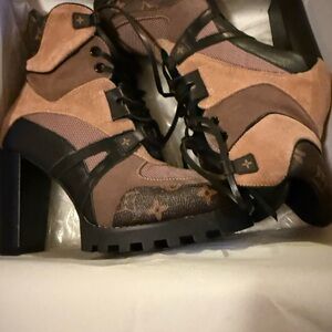 Lv Tan and Black Women's Boots
